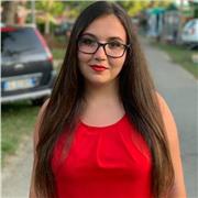 Studentessa che ama la lingua spagnola,ho fatto diversi viaggi in spagna e sono molto rigorosa quando si tratta di insegnare la lingua